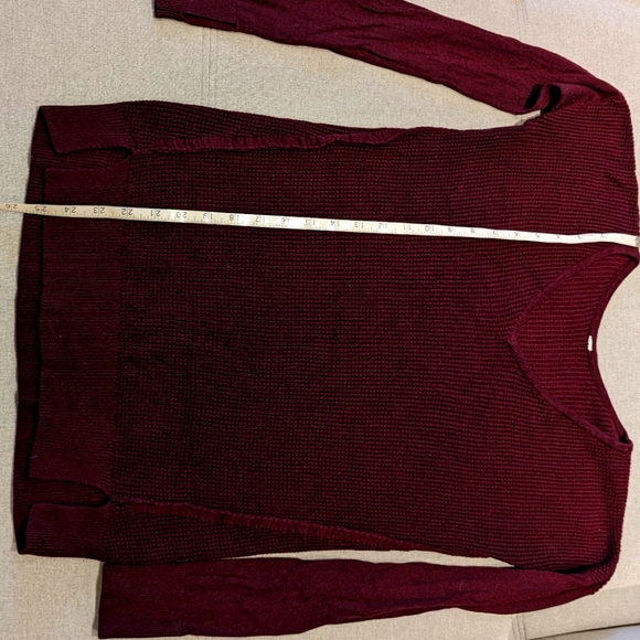 Lululemon The Sweater Life - Picture 11 of 11